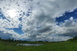 photo of whispy clouds horizontally